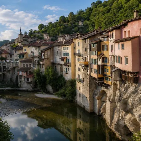 L'ecrin De St Antoine * Saint-Antoine (Isere)